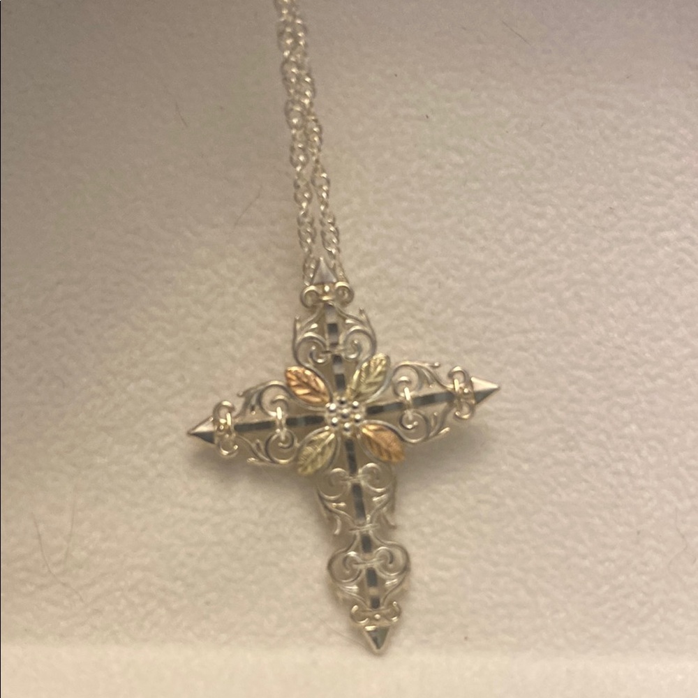 Black Hills Gold, crucifix necklace